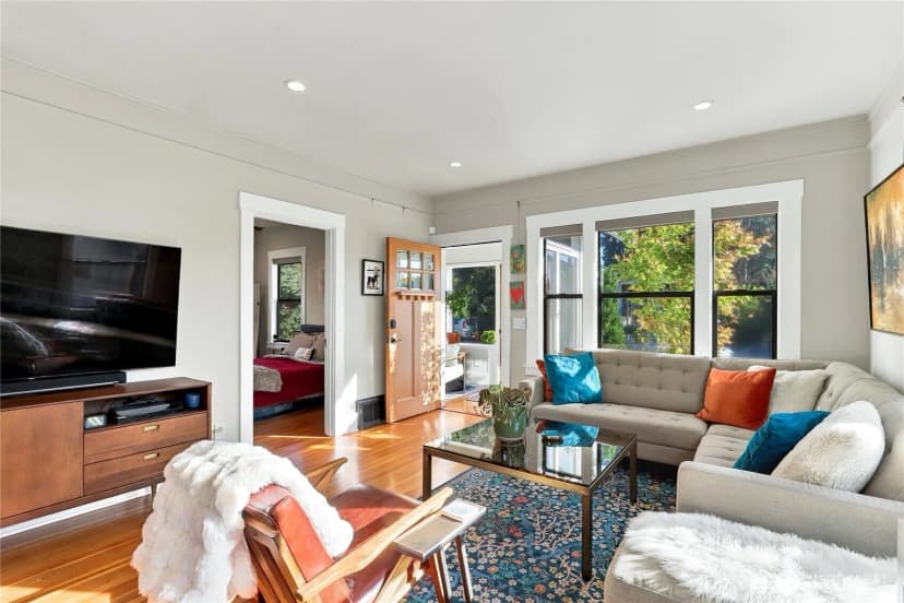 Property photo for 3930 S Ferdinand Street, Seattle photo 6