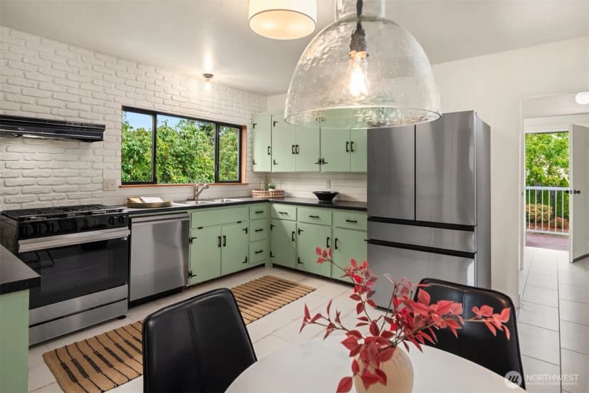Property photo for 8622 22nd Avenue Sw, Seattle photo 12