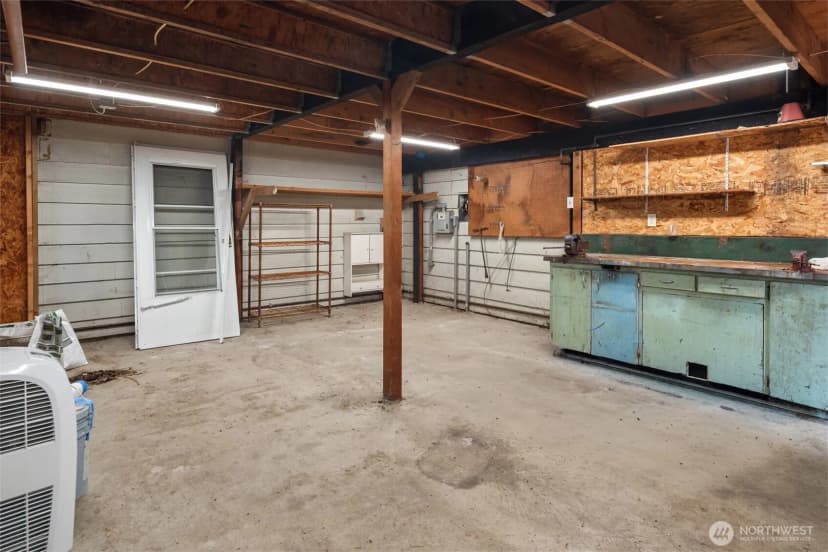 Property photo for 8622 22nd Avenue Sw, Seattle photo 32