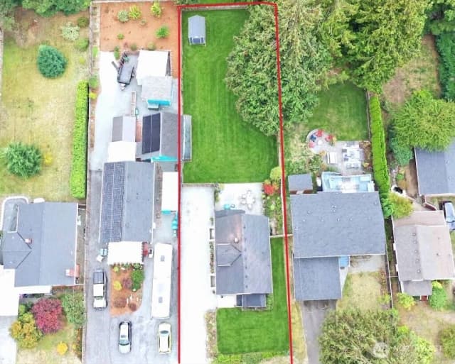 Property photo for 12537 19th Avenue Ne, Seattle photo 5