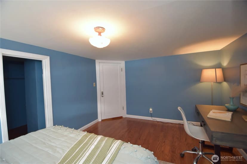 Property photo for 12537 19th Avenue Ne, Seattle photo 23