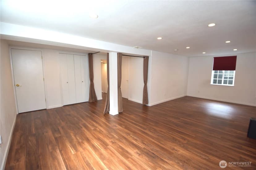 Property photo for 12537 19th Avenue Ne, Seattle photo 25