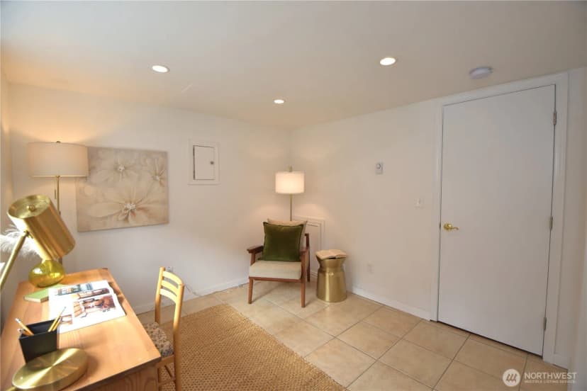Property photo for 12537 19th Avenue Ne, Seattle photo 26