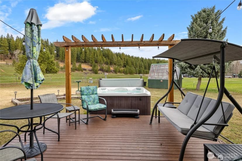 Property photo for 4010 Teanaway Middle Fork Rd, Cle Elum photo 13