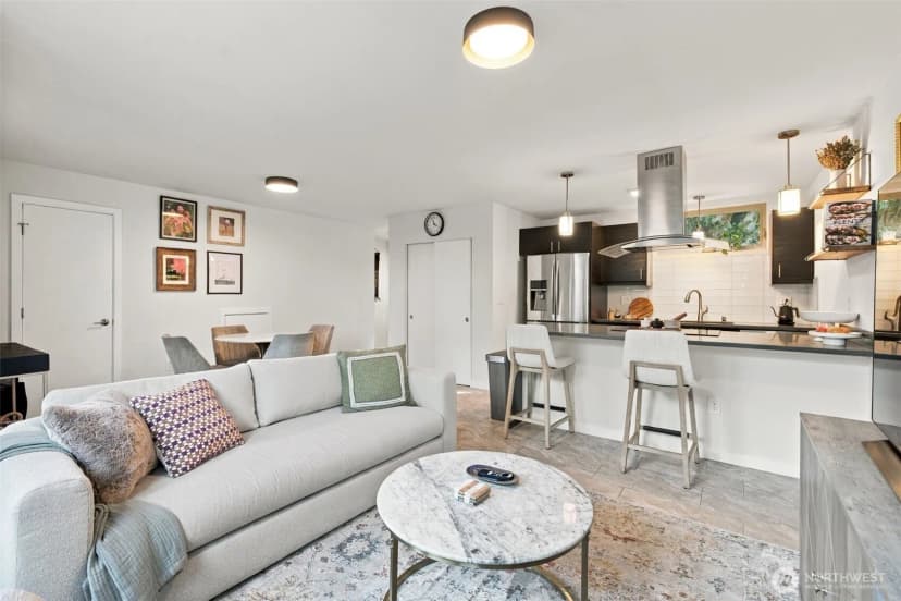Property photo for 8644 Delridge Sw #b, Seattle photo 3