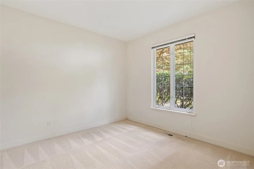 Property photo for 1728 164th Street Se, Mill Creek photo 12