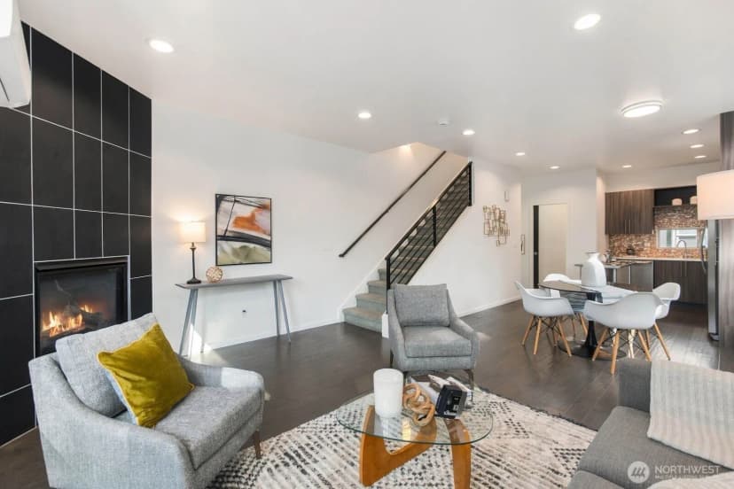 Property photo for 304 26th Avenue S #c, Seattle photo 6