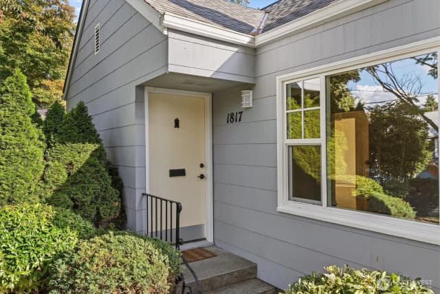 Property photo for 1817 Nw 77th Street, Seattle photo 4
