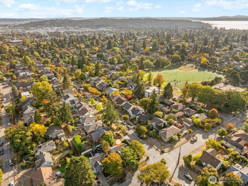Property photo for 1817 Nw 77th Street, Seattle