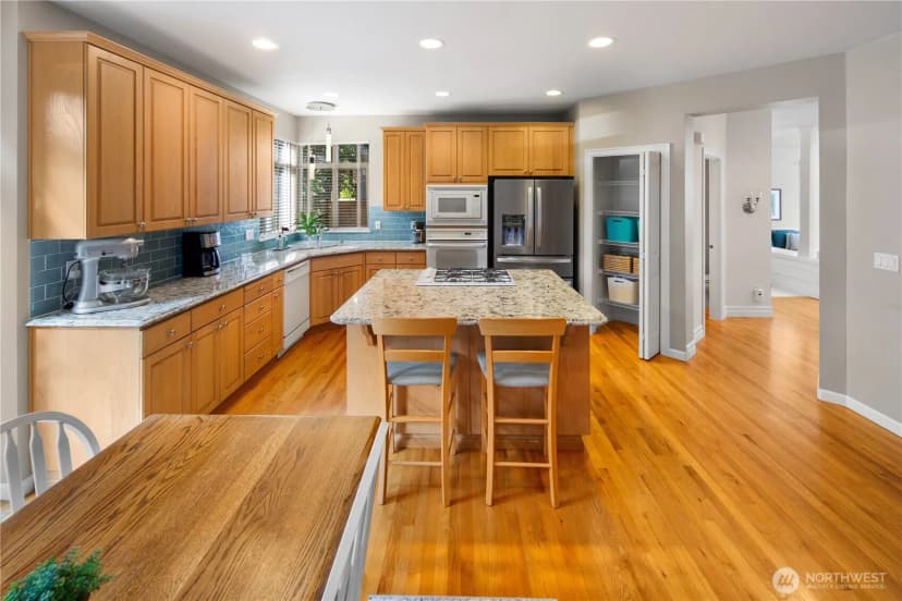 Property photo for 17308 31st Drive Se, Bothell photo 15