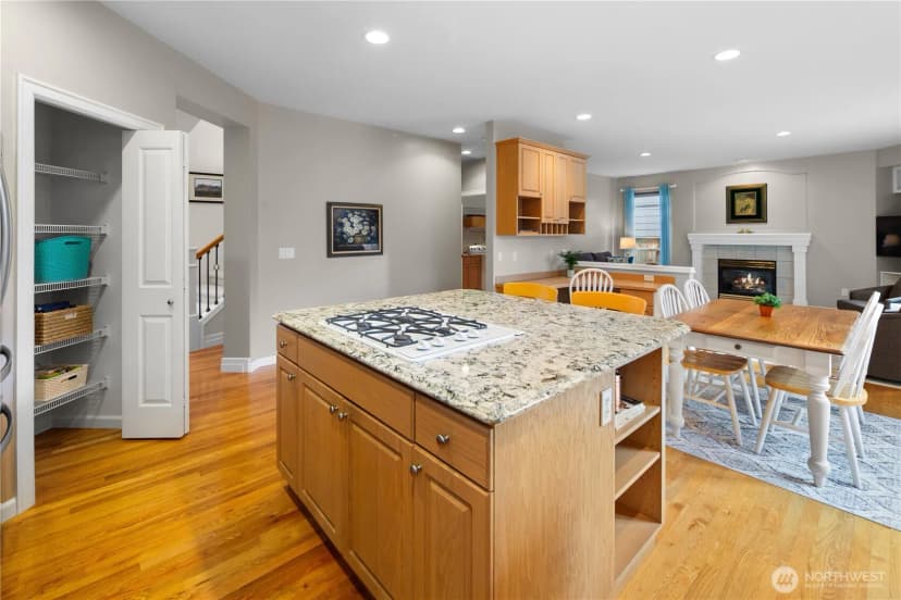 Property photo for 17308 31st Drive Se, Bothell photo 14