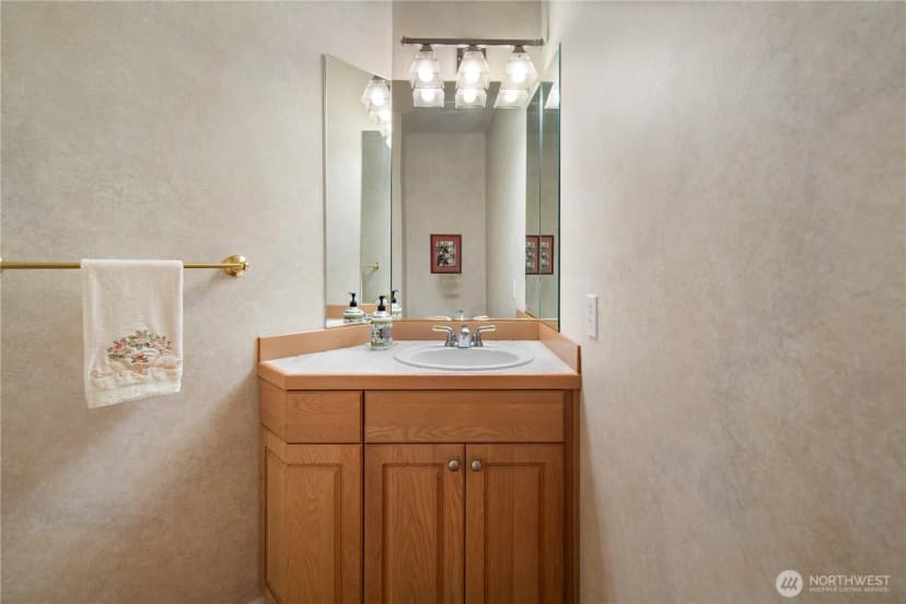 Property photo for 17308 31st Drive Se, Bothell photo 21