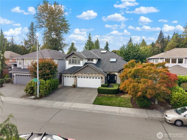 Property photo for 17308 31st Drive Se, Bothell photo 4