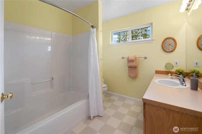 Property photo for 17308 31st Drive Se, Bothell photo 34
