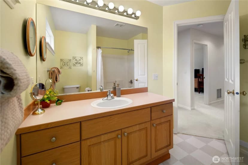 Property photo for 17308 31st Drive Se, Bothell photo 35