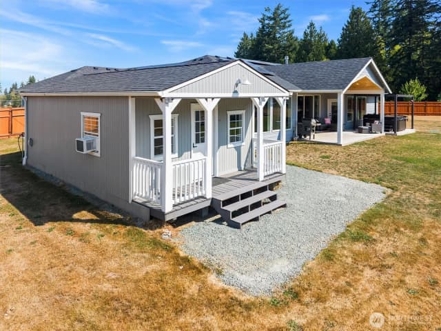 Property photo for 18521 32nd Avenue Nw, Stanwood photo 2