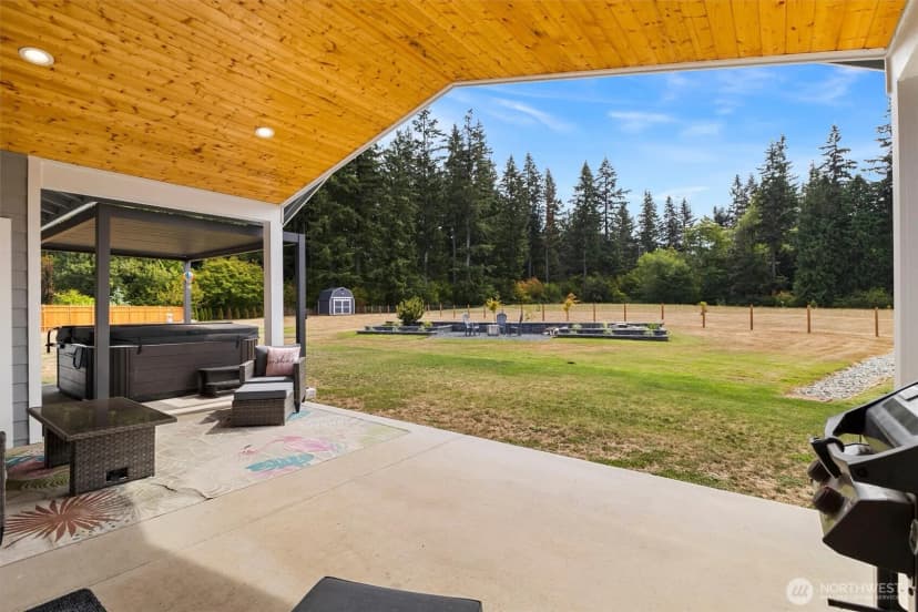 Property photo for 18521 32nd Avenue Nw, Stanwood photo 39