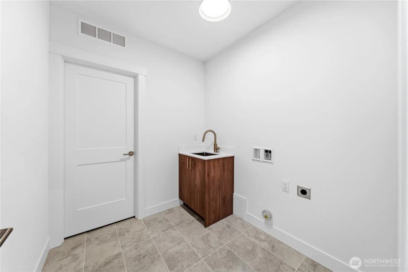 Property photo for 14342 Bagley Avenue N, Seattle photo 34