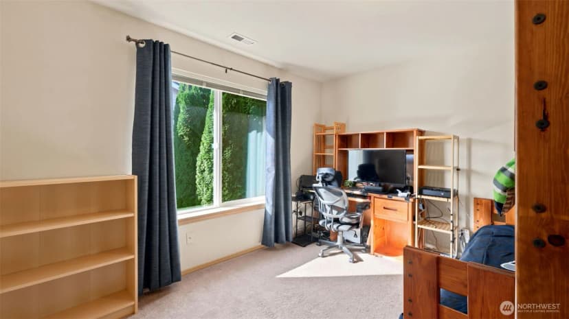 Property photo for 18128 168th Way Se, Renton photo 27
