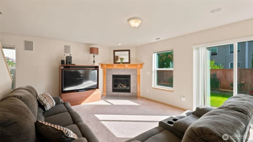 Property photo for 18128 168th Way Se, Renton photo 12