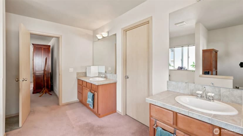 Property photo for 18128 168th Way Se, Renton photo 33