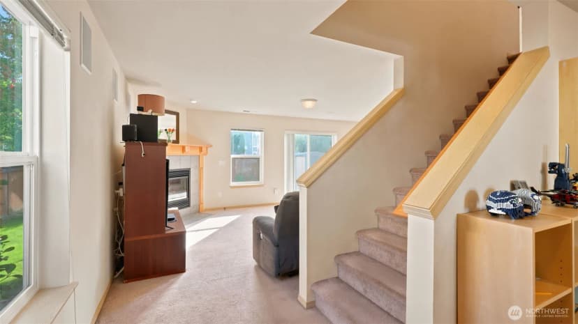 Property photo for 18128 168th Way Se, Renton photo 9