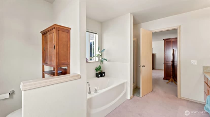 Property photo for 18128 168th Way Se, Renton photo 34