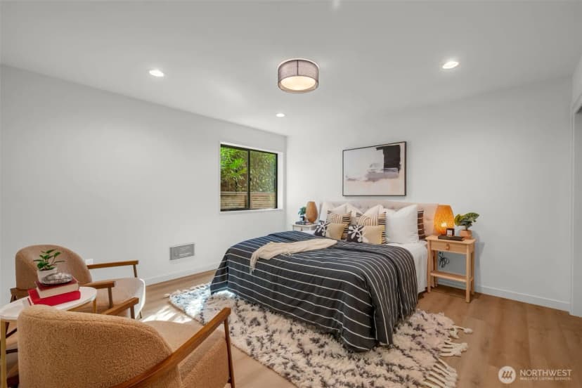 Property photo for 5201 S Holly Street, Seattle photo 8
