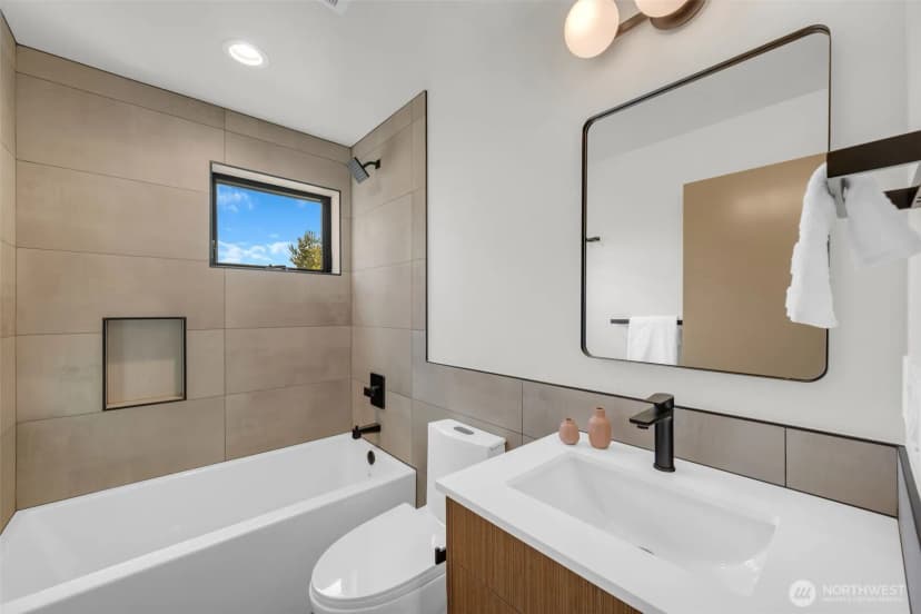Property photo for 5201 S Holly Street, Seattle photo 27