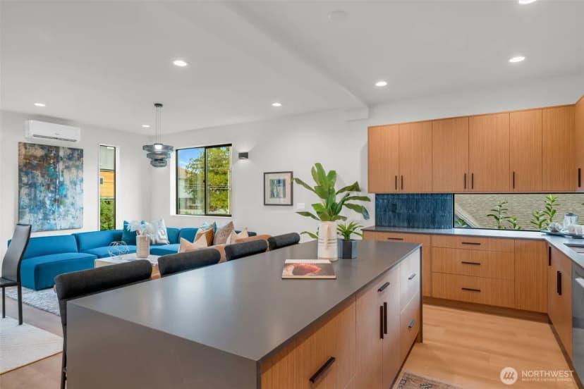 Property photo for 5201 S Holly Street, Seattle photo 15