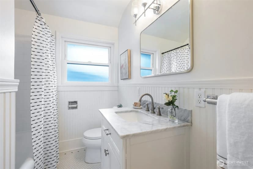 Property photo for 7916 Renton Avenue S, Seattle photo 14