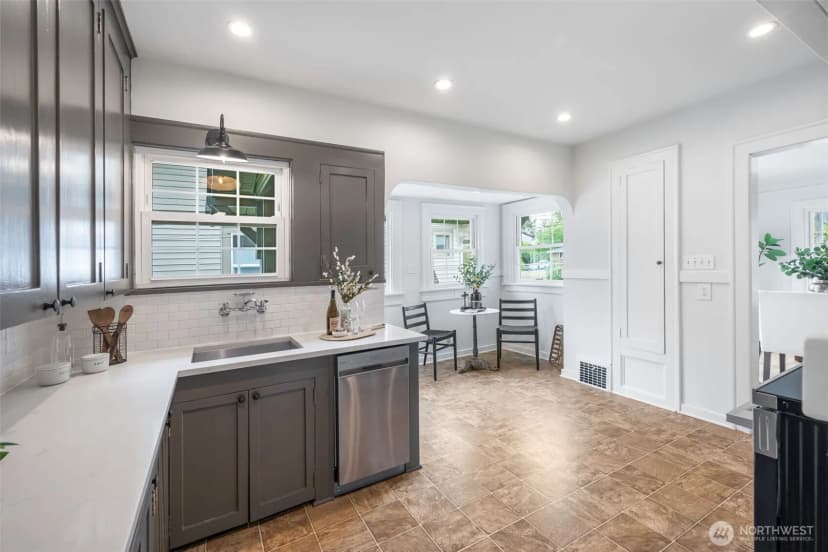 Property photo for 7916 Renton Avenue S, Seattle photo 10