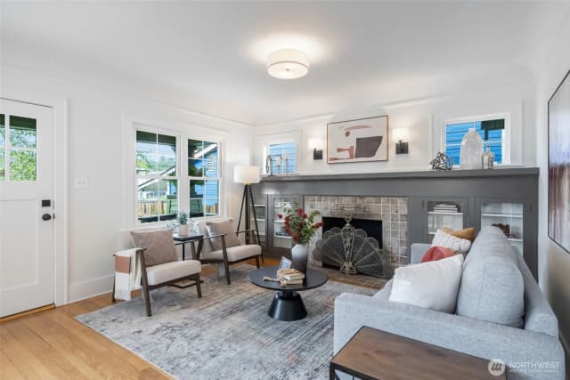 Property photo for 7916 Renton Avenue S, Seattle photo 5