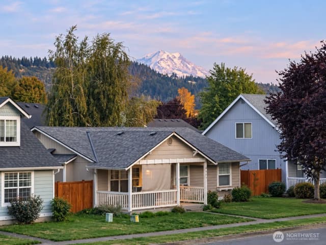 Property photo for 15419 Daffodil Street Ct E, Sumner photo 5