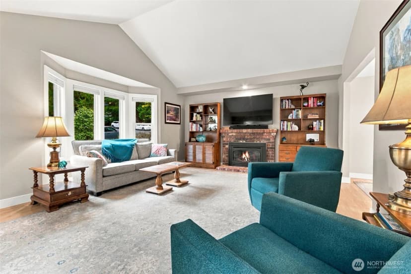 Property photo for 425 Jasmine Place Nw, Issaquah photo 6