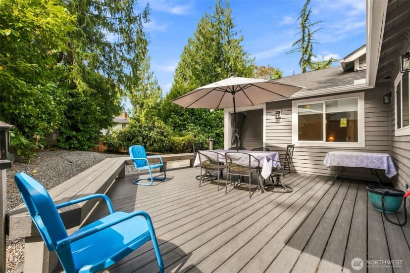 Property photo for 425 Jasmine Place Nw, Issaquah photo 16