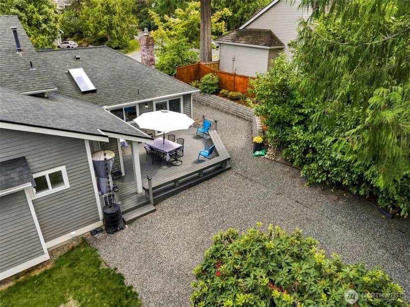 Property photo for 425 Jasmine Place Nw, Issaquah photo 14