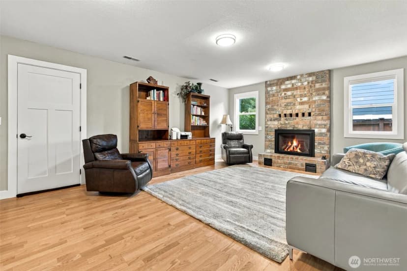 Property photo for 425 Jasmine Place Nw, Issaquah photo 27
