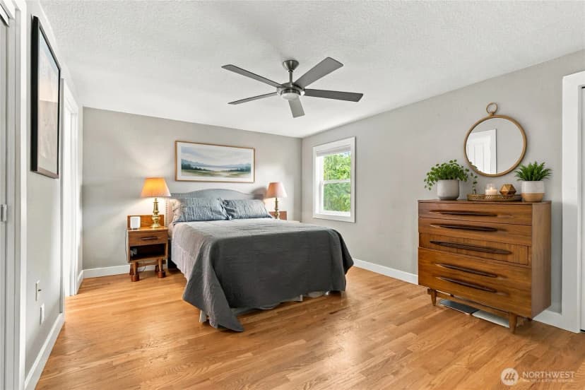 Property photo for 425 Jasmine Place Nw, Issaquah photo 20