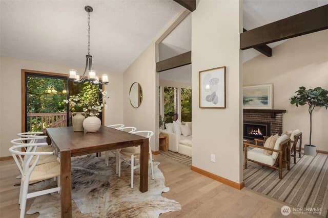Property photo for 12112 Se 46th Pl, Bellevue photo 3