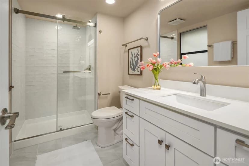 Property photo for 12112 Se 46th Pl, Bellevue photo 16