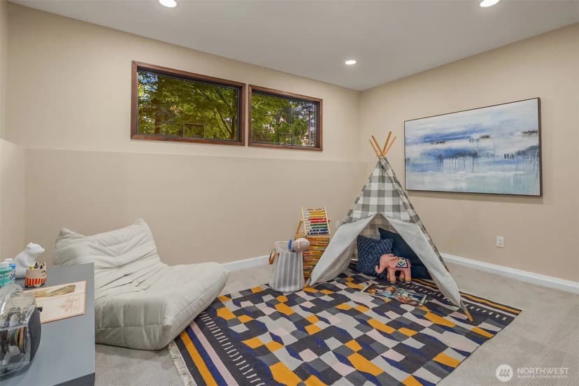 Property photo for 12112 Se 46th Pl, Bellevue photo 20
