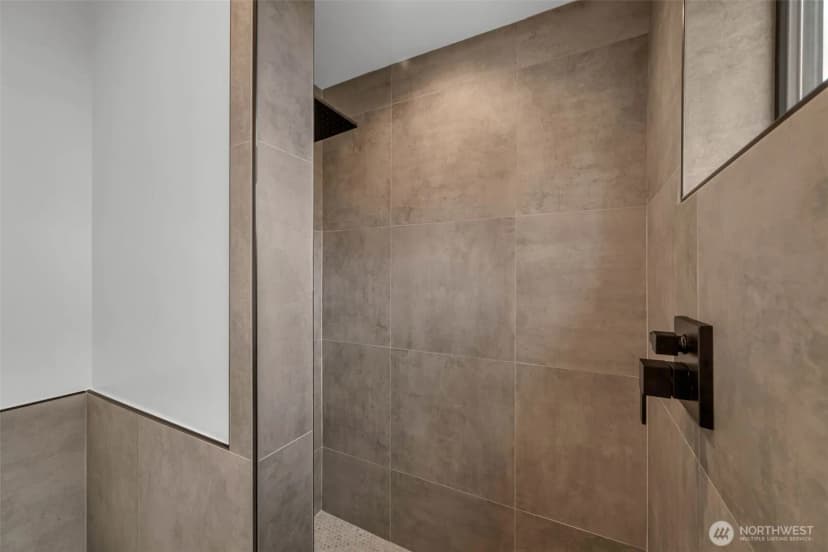 Property photo for 6700 52nd Avenue S, Seattle photo 14