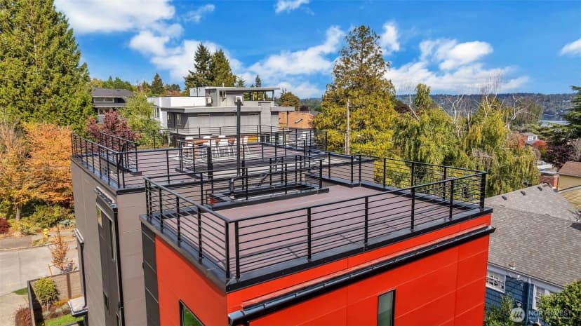 Property photo for 6700 52nd Avenue S, Seattle photo 18