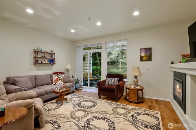 Property photo for 5400 Harbour Pointe Boulevard #k102, Mukilteo photo 3
