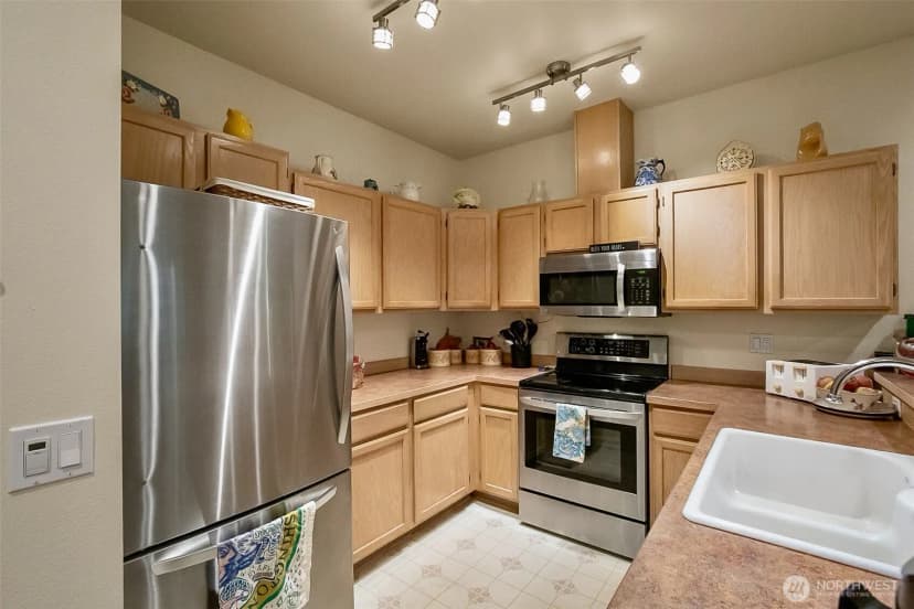 Property photo for 5400 Harbour Pointe Boulevard #k102, Mukilteo photo 14