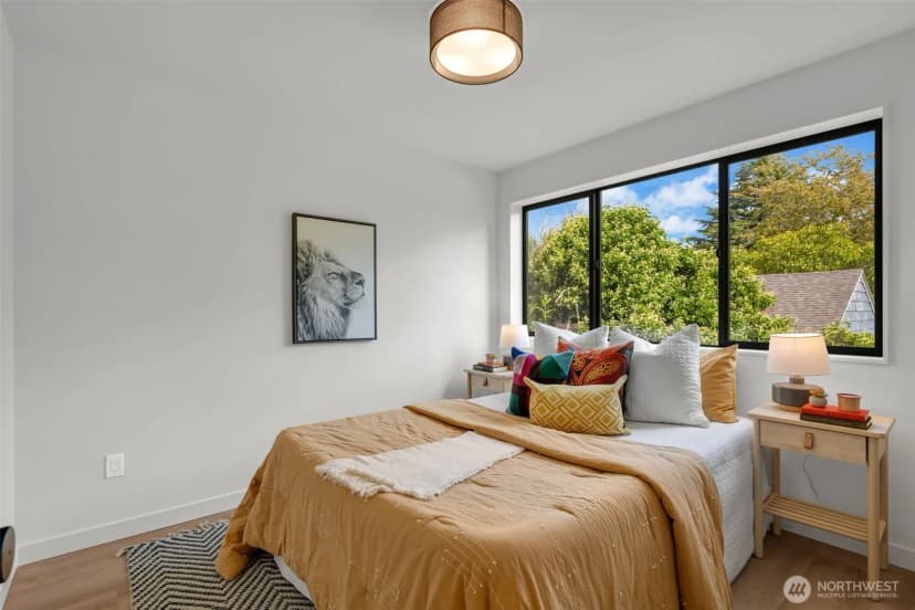 Property photo for 6702 52nd Avenue S, Seattle photo 9