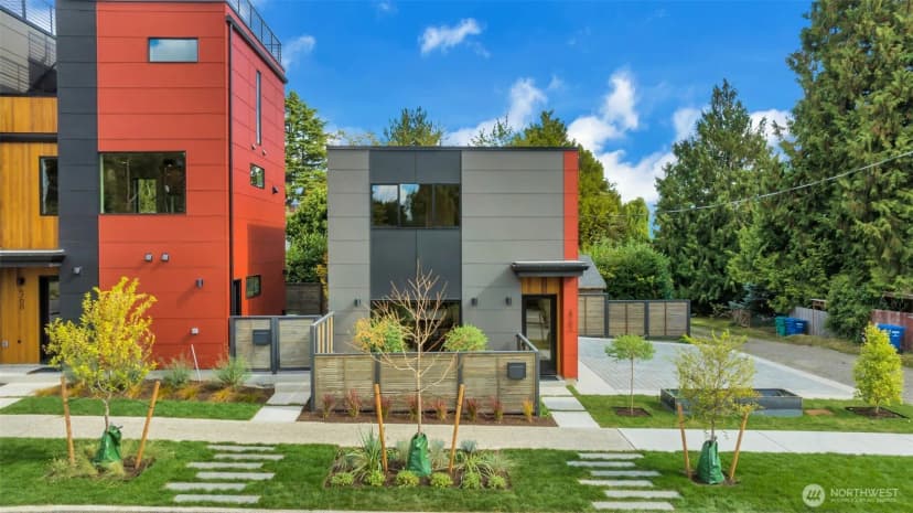 Property photo for 6702 52nd Avenue S, Seattle photo 15