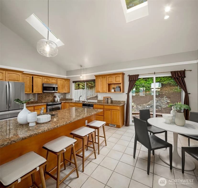 Property photo for 10920 80th Place Ne, Kirkland photo 17