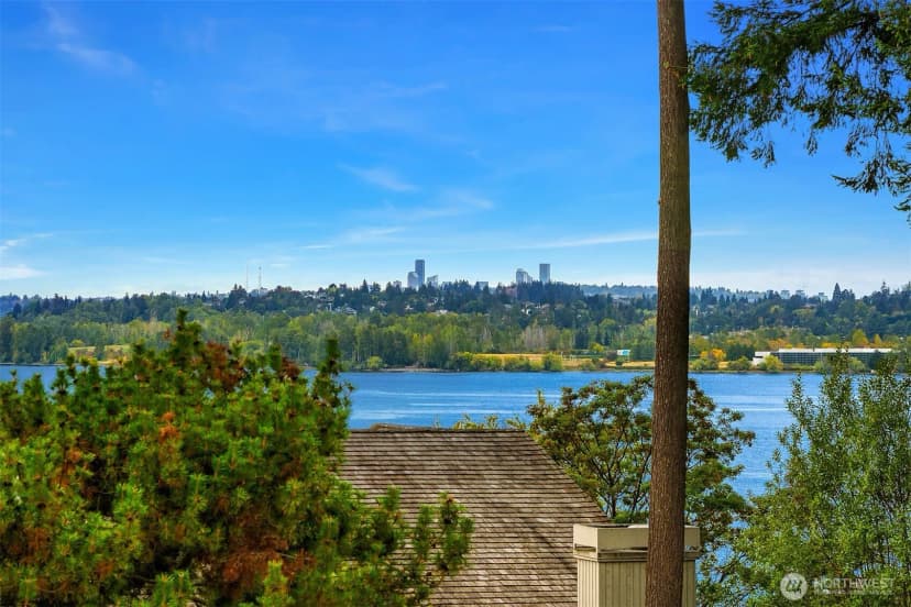 Property photo for 10920 80th Place Ne, Kirkland photo 6